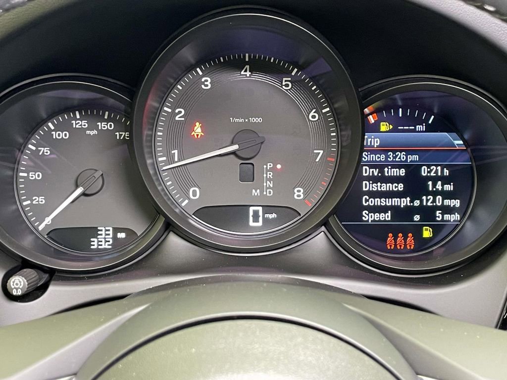 New 2025 Porsche Macan image 46