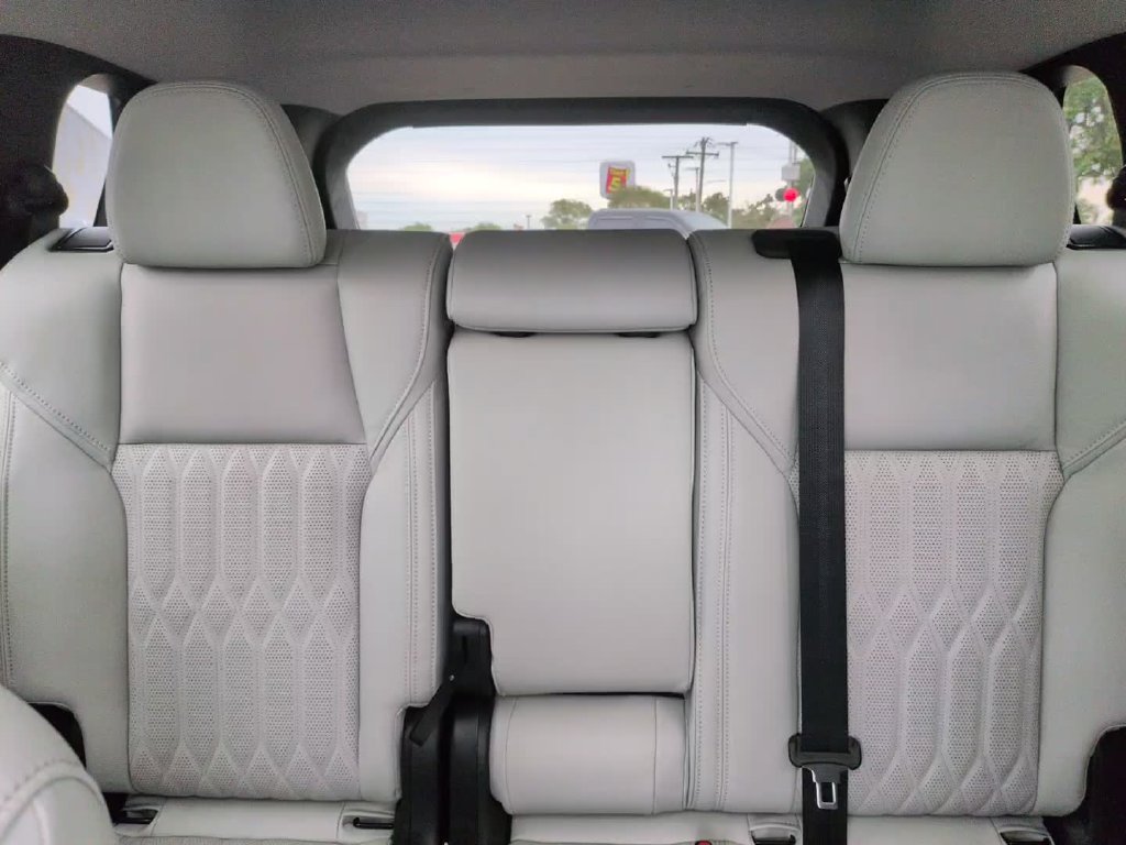 New 2026 Mitsubishi Outlander SEL AWD/4WD image 27