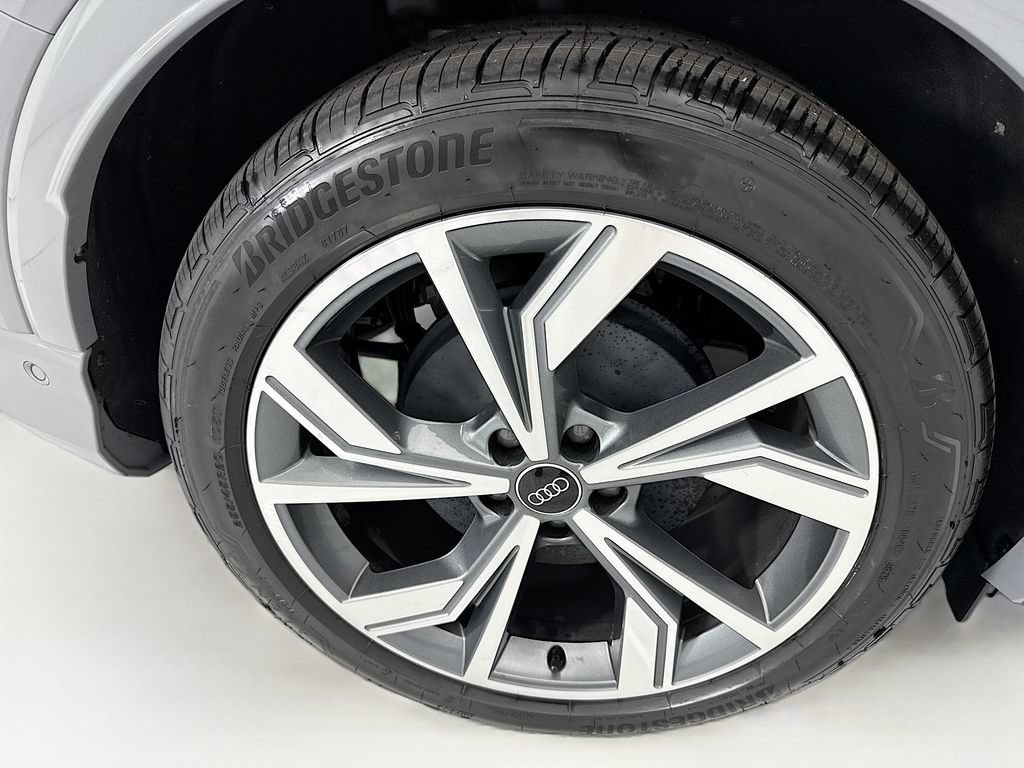 Certified 2024 Audi Q4 e-tron Prestige w/ Black Optic Plus Package AWD/4WD image 32