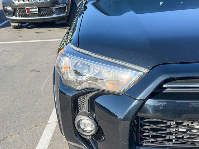 Used 2022 Toyota 4Runner SR5 Premium AWD/4WD image 5