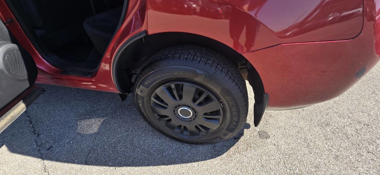 Used 2014 Nissan Rogue S w/ Convenience Package image 17