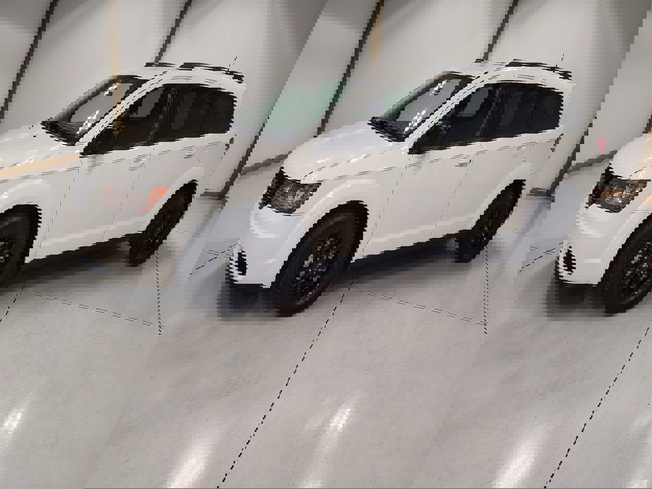 Used 2020 Dodge Journey SE w/ SE Popular Equipment Group image 4