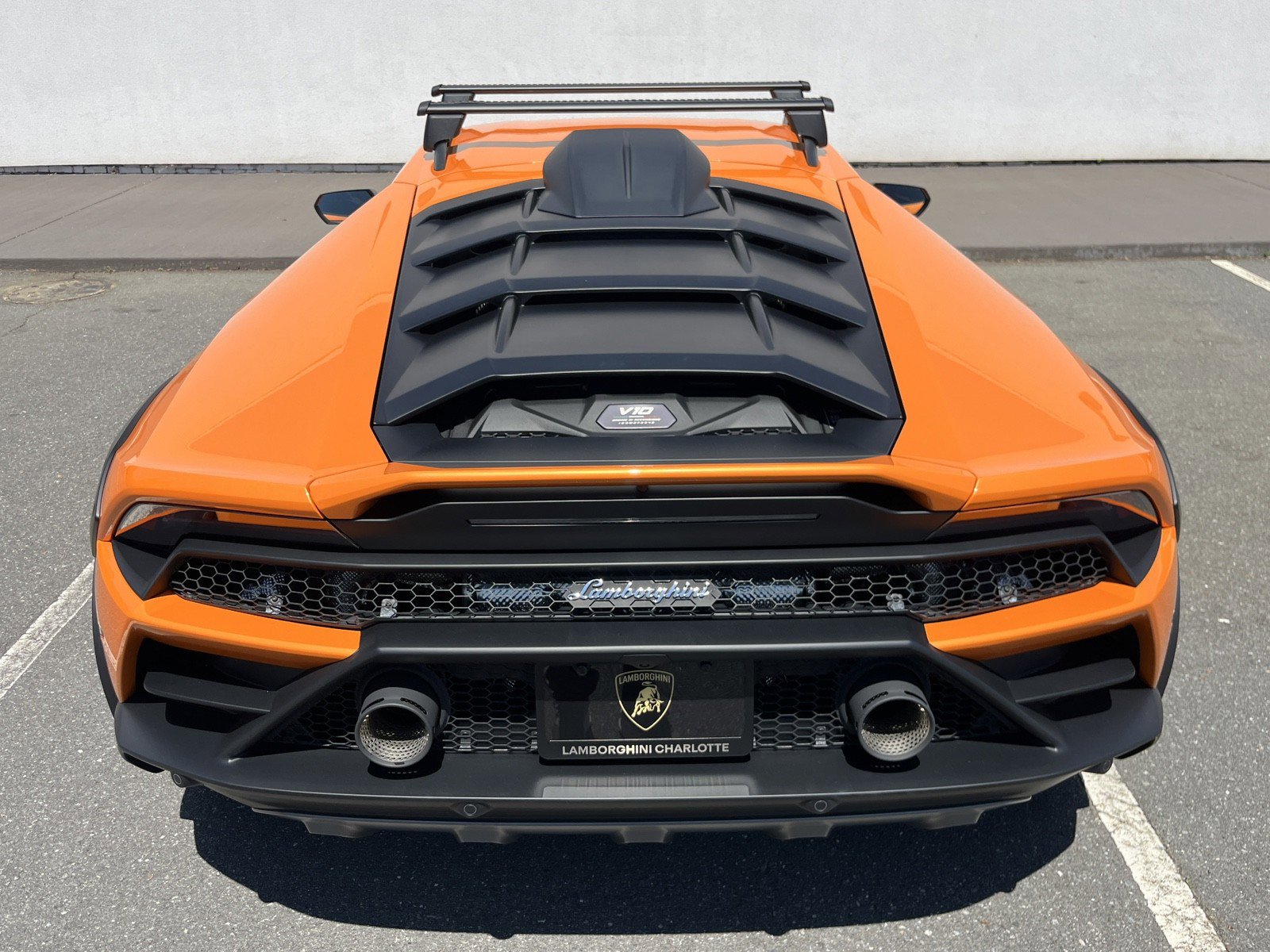 Used 2024 Lamborghini Huracan Sterrato image 12