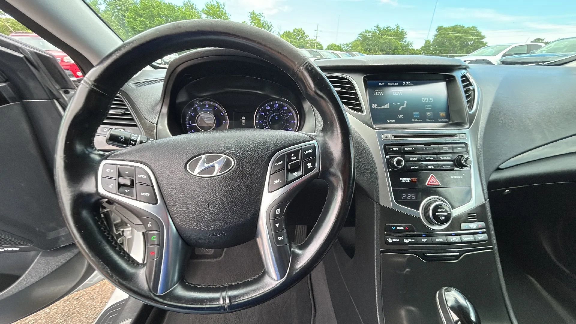 Used 2016 Hyundai Azera Limited FWD image 8