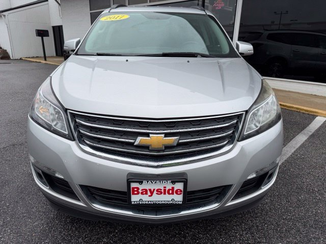 Used 2017 Chevrolet Traverse LT FWD image 14