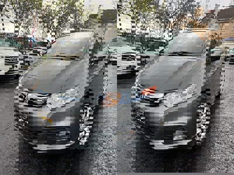 Used 2013 Honda Insight image 1