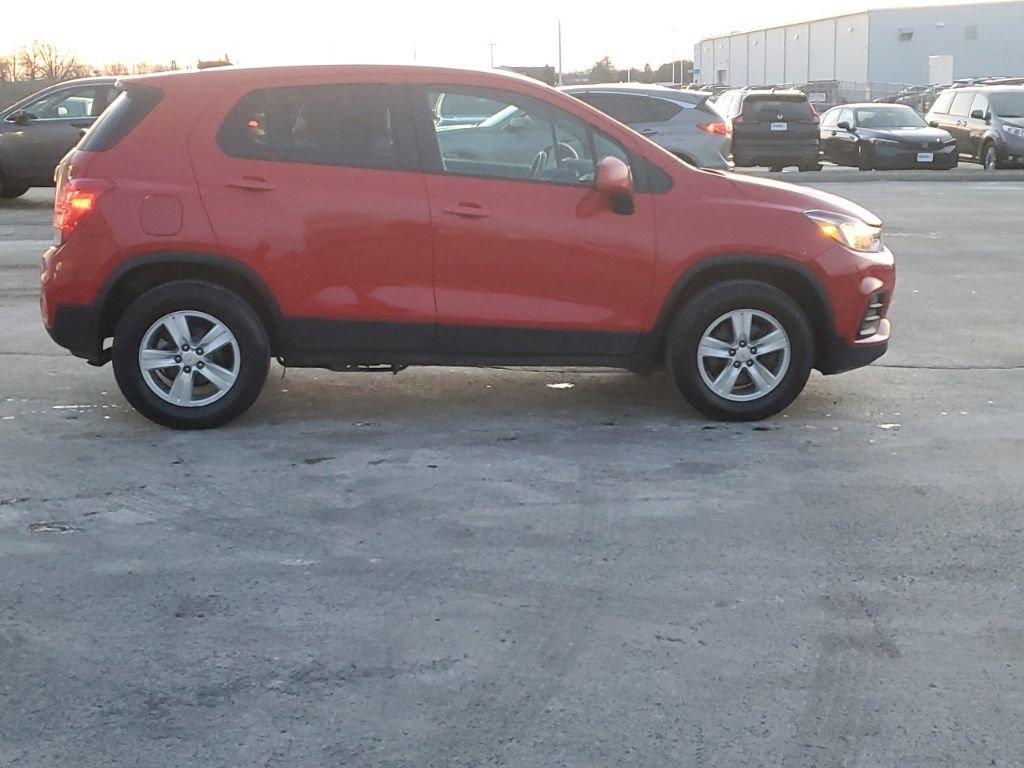 Used 2020 Chevrolet Trax LS w/ Tint and Cruise Package image 9