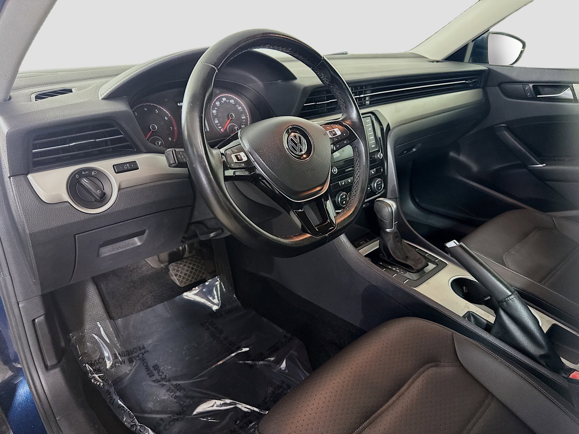 Used 2020 Volkswagen Passat 2.0T SE w/ Sunroof Package image 23