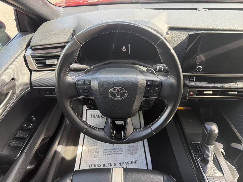 Used 2025 Toyota Camry SE FWD image 10