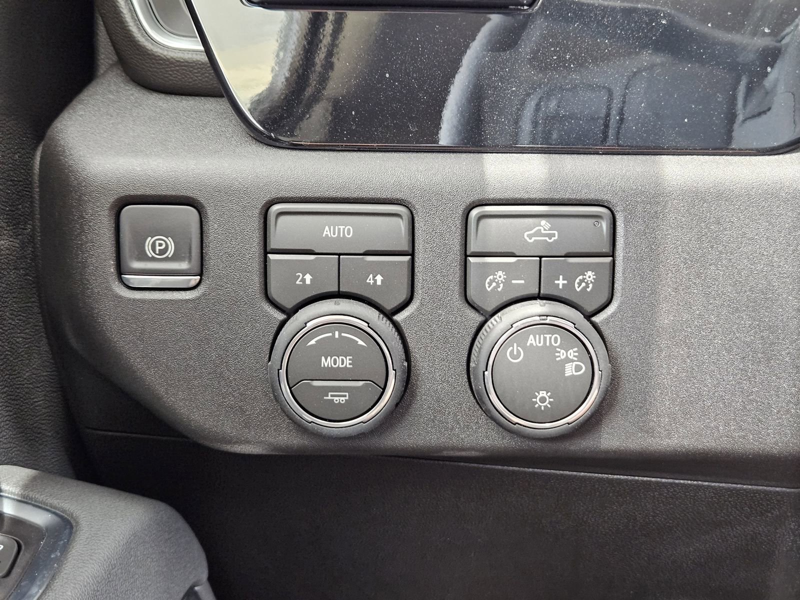 New 2026 Chevrolet Silverado 1500 LT w/ Texas Edition Plus AWD/4WD image 21