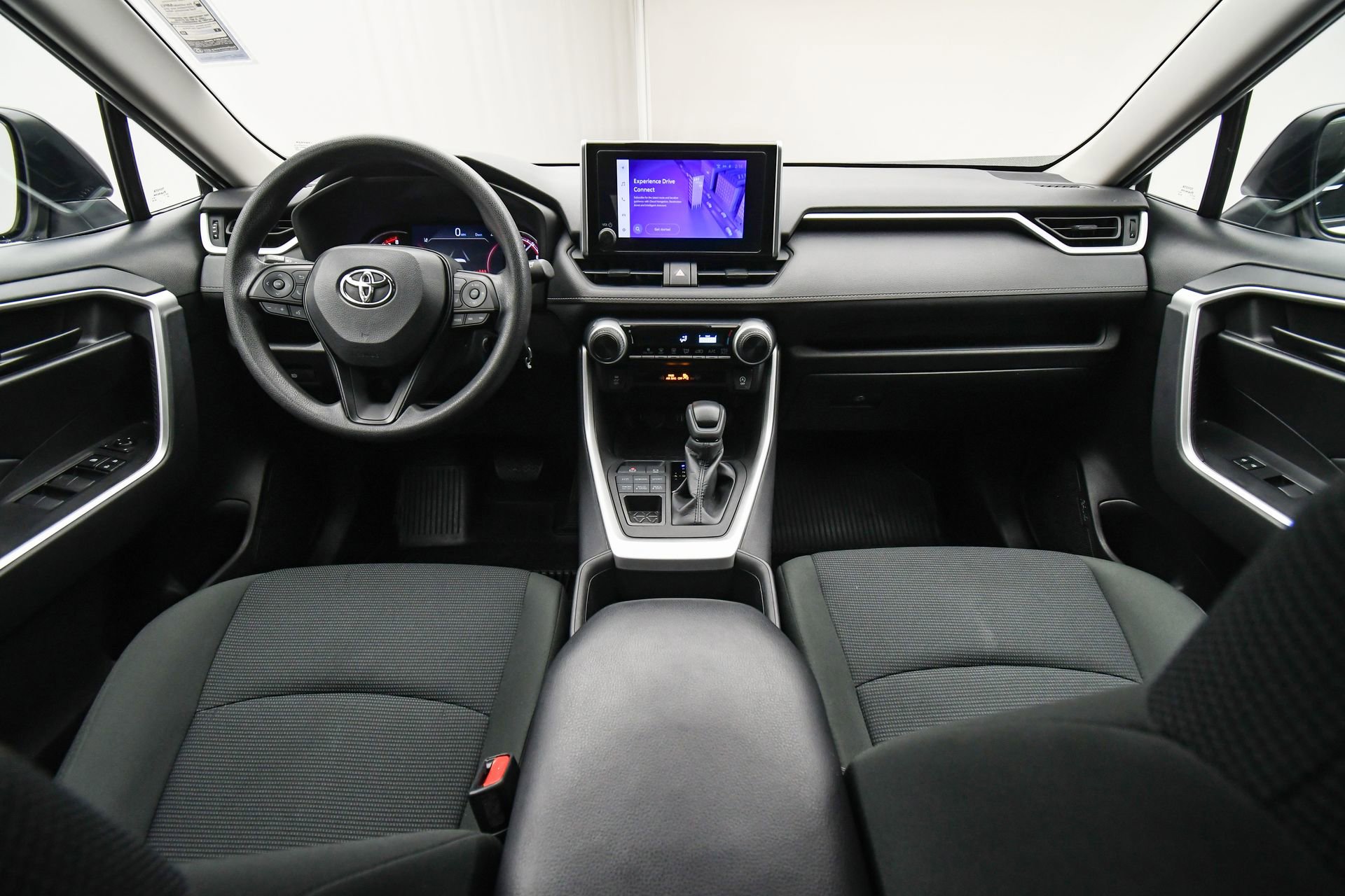Used 2023 Toyota RAV4 LE AWD/4WD image 12