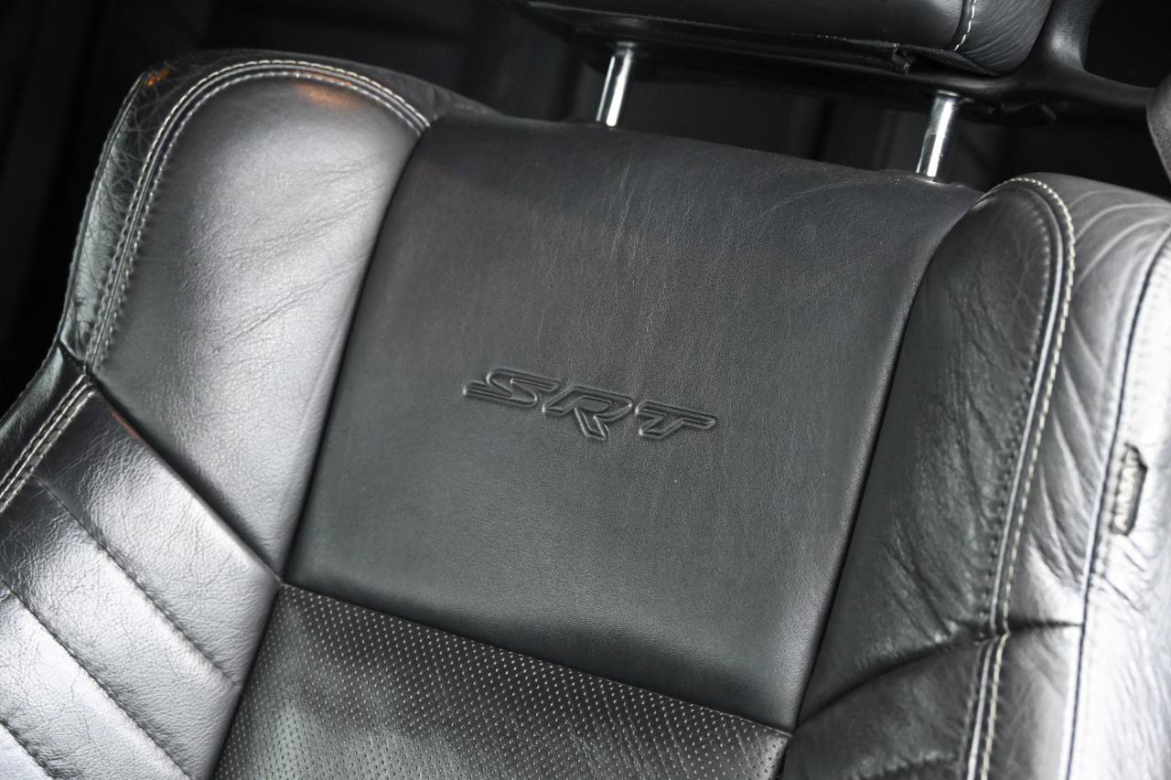 Used 2015 Dodge Challenger SRT Hellcat RWD image 18