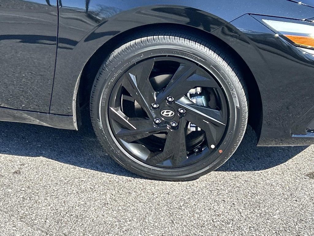 New 2026 Hyundai Elantra SEL Sport image 9