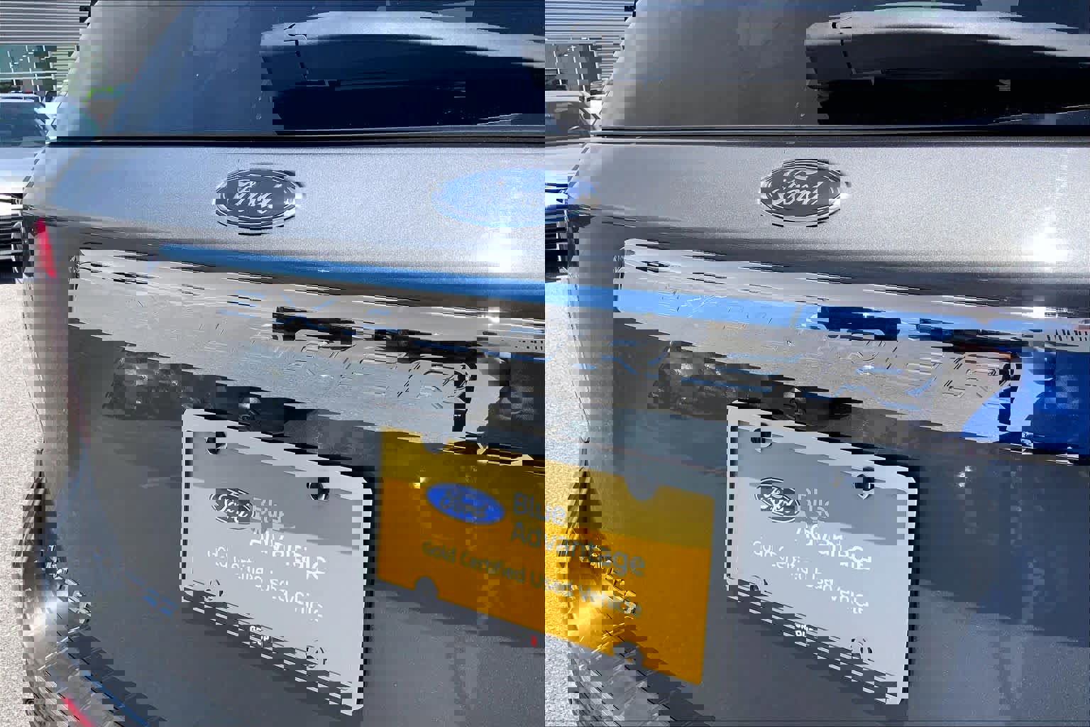 Certified 2024 Ford Explorer Limited w/ Limited Technology Package RWD image 30