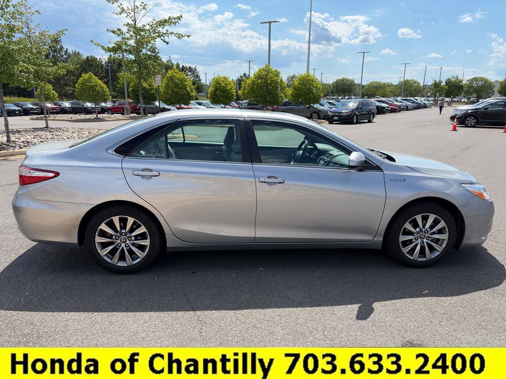 Used 2016 Toyota Camry XLE w/ Moonroof Package FWD image 8