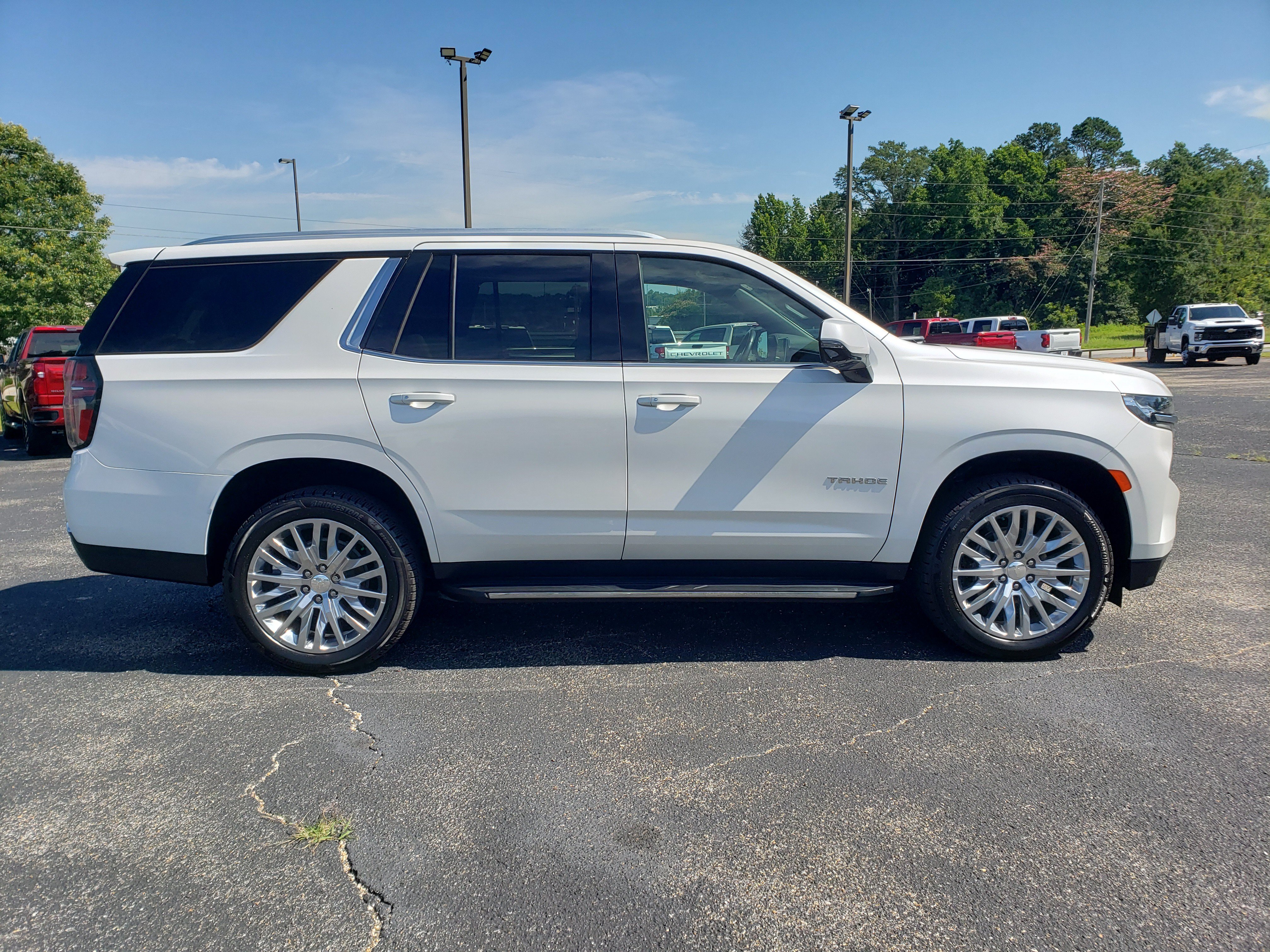 Used 2023 Chevrolet Tahoe LT w/ LT Signature Plus Package RWD image 5