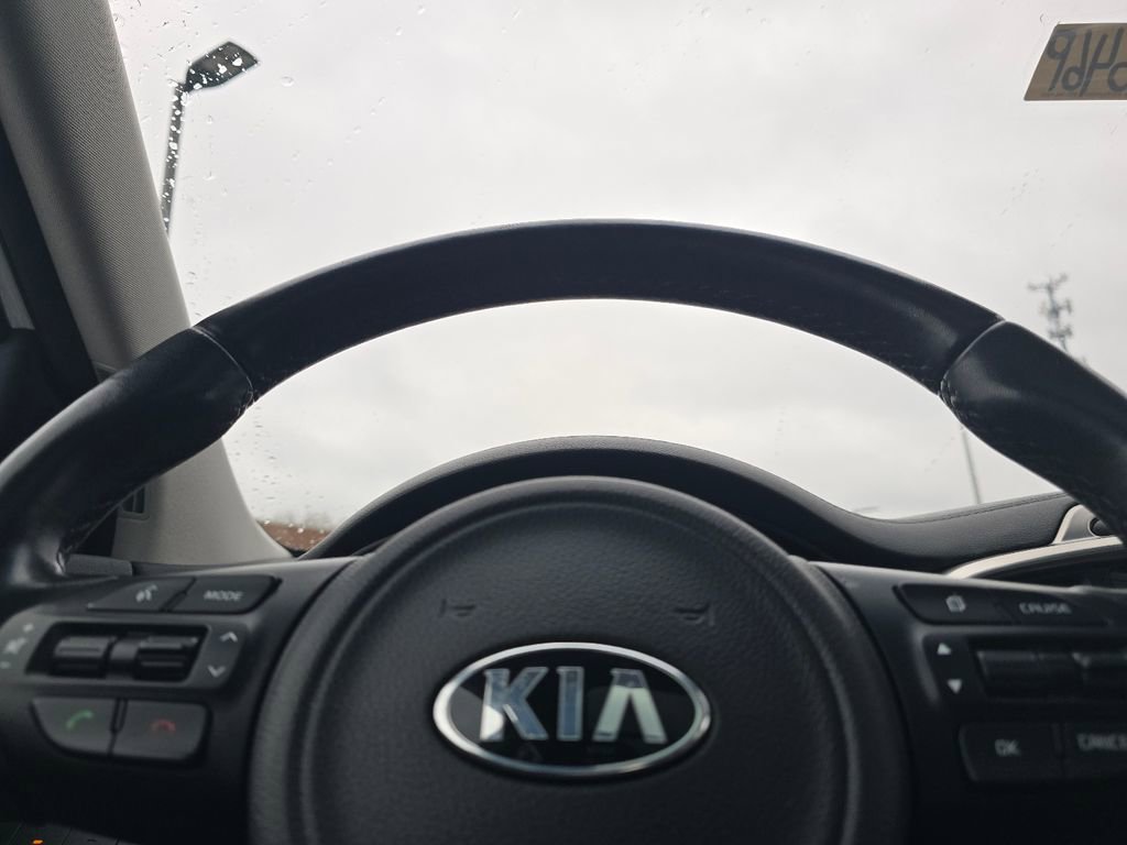 Used 2018 Kia Sorento SX image 26