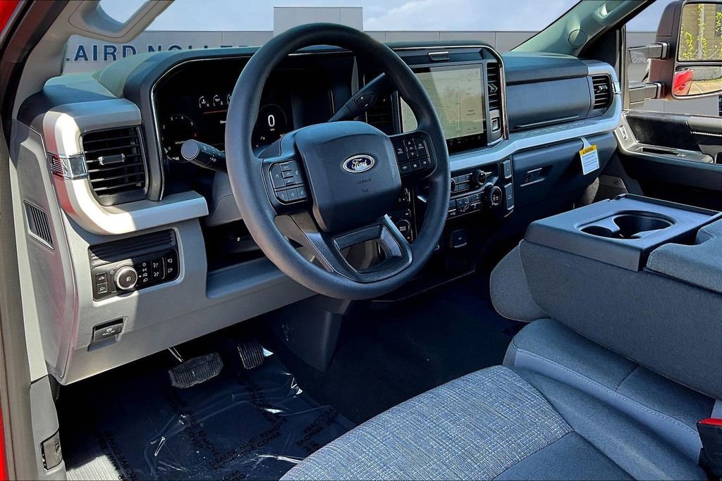 New 2026 Ford F350 XLT w/ XLT Premium Package image 8