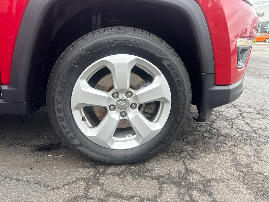 Certified 2020 Jeep Compass Latitude w/ Cold Weather Group AWD/4WD image 35