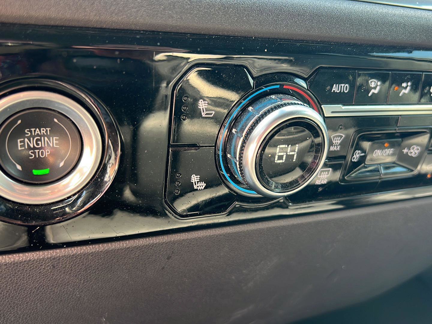 Used 2024 GMC Sierra 1500 SLT image 29