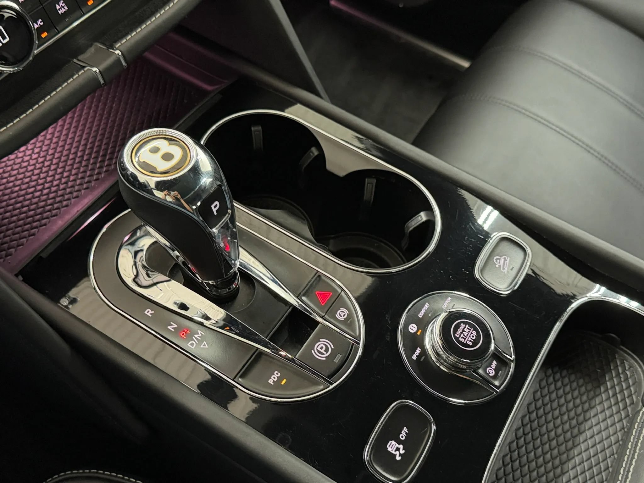 Used 2019 Bentley Bentayga AWD/4WD image 71