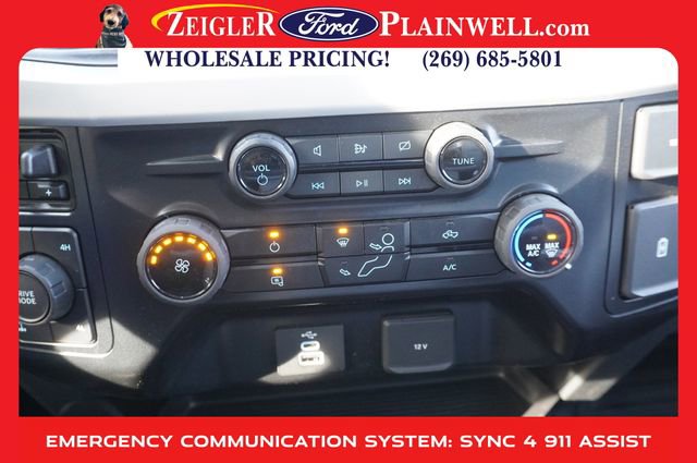 Used 2024 Ford F250 XL w/ Snow Plow/Camper Package image 9