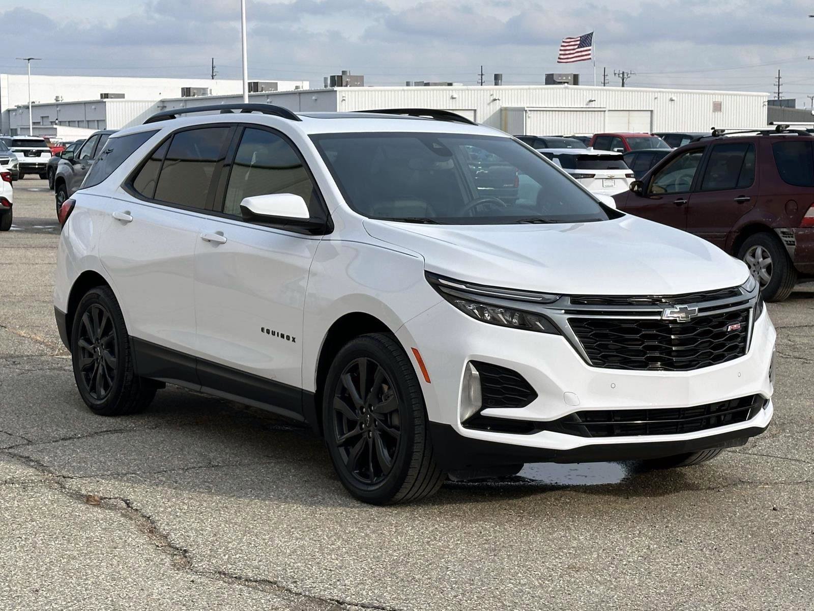 Certified 2023 Chevrolet Equinox RS w/ LPO, Floor Liner Package image 6