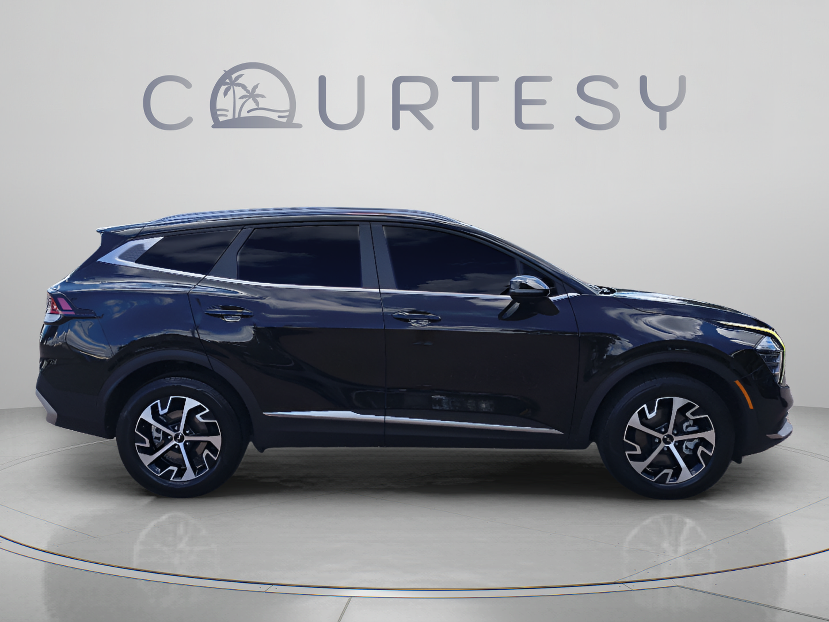 Used 2025 Kia Sportage EX AWD/4WD image 6