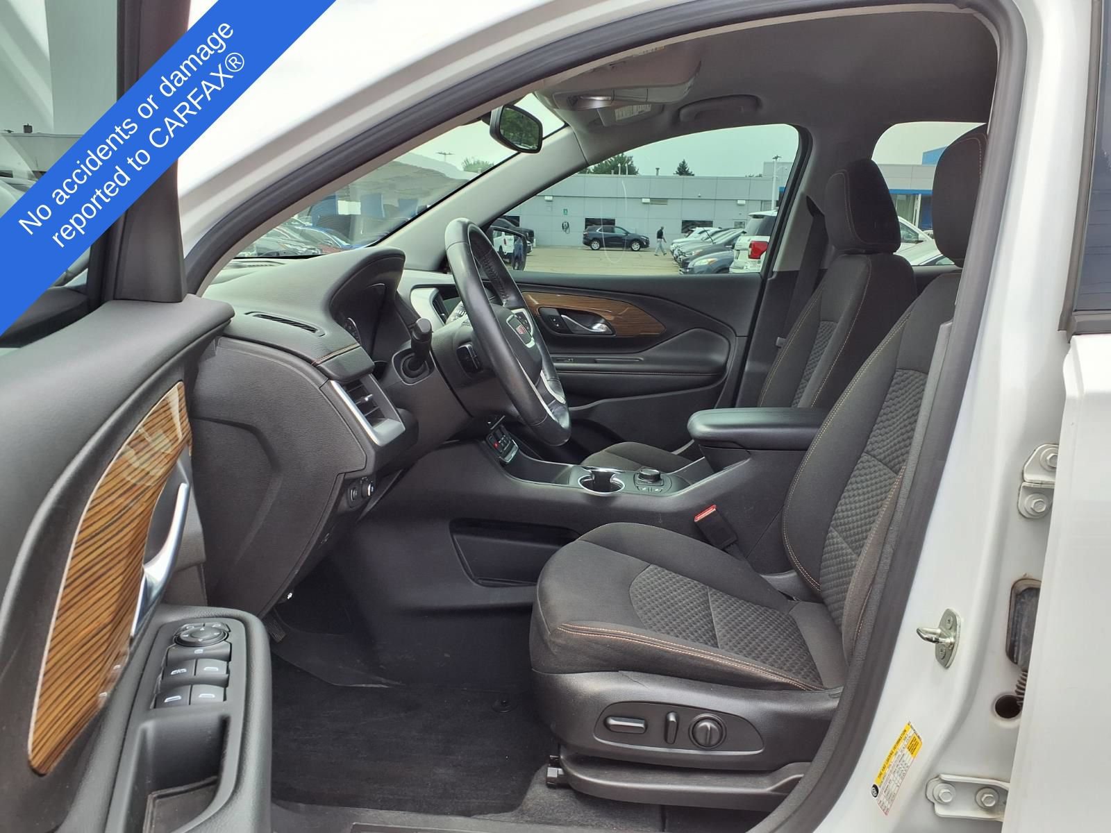 Used 2018 GMC Terrain SLE w/ Infotainment Package I FWD image 17