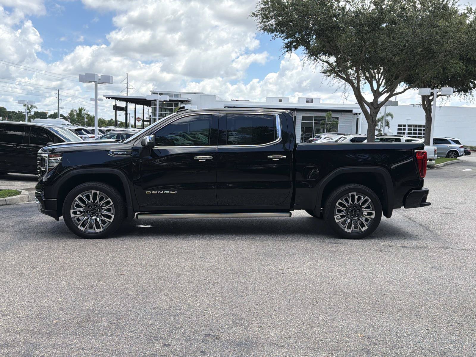 Used 2026 GMC Sierra 1500 Denali Ultimate AWD/4WD image 6