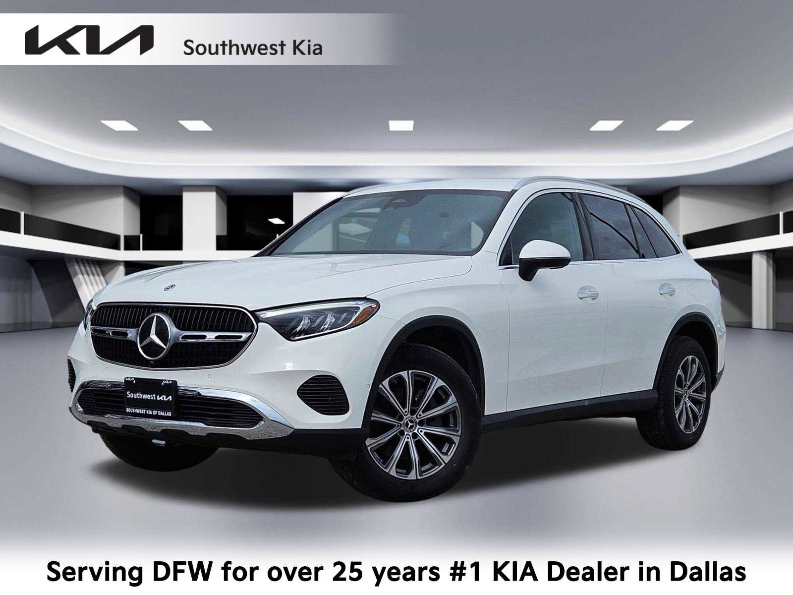 Used 2024 Mercedes-Benz GLC 300 4MATIC image 1