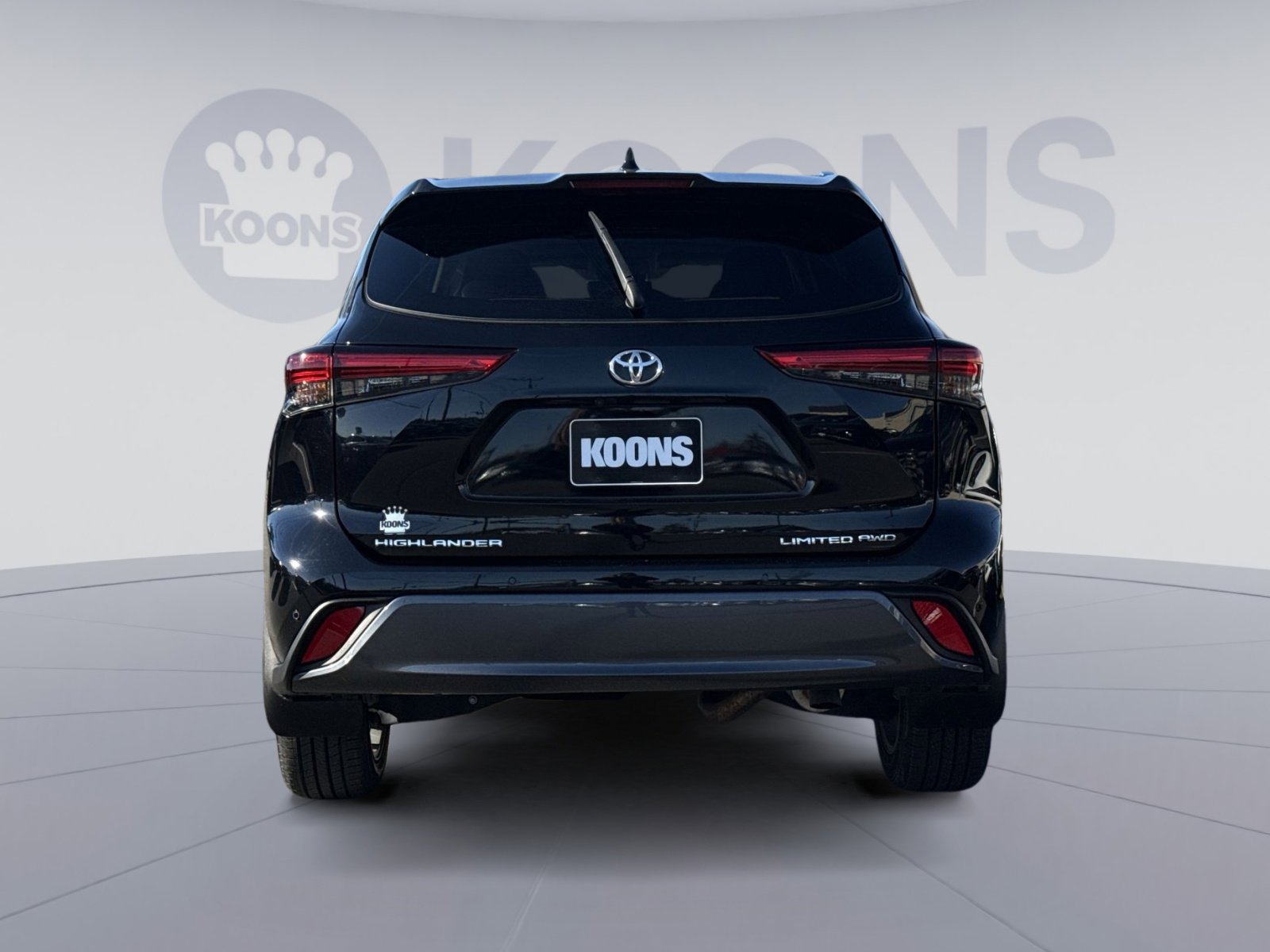 Used 2023 Toyota Highlander Limited image 5