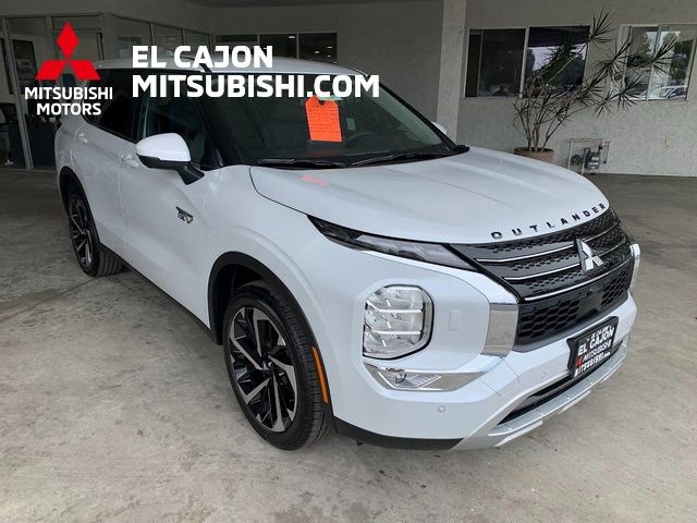 New 2025 Mitsubishi Outlander SE image 1