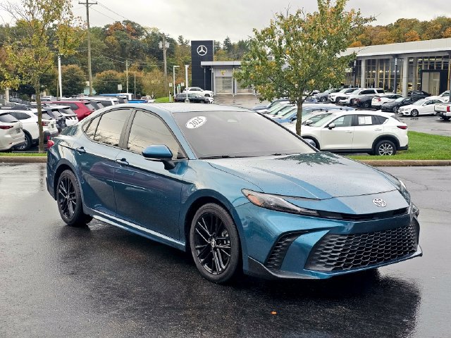 Used 2025 Toyota Camry SE