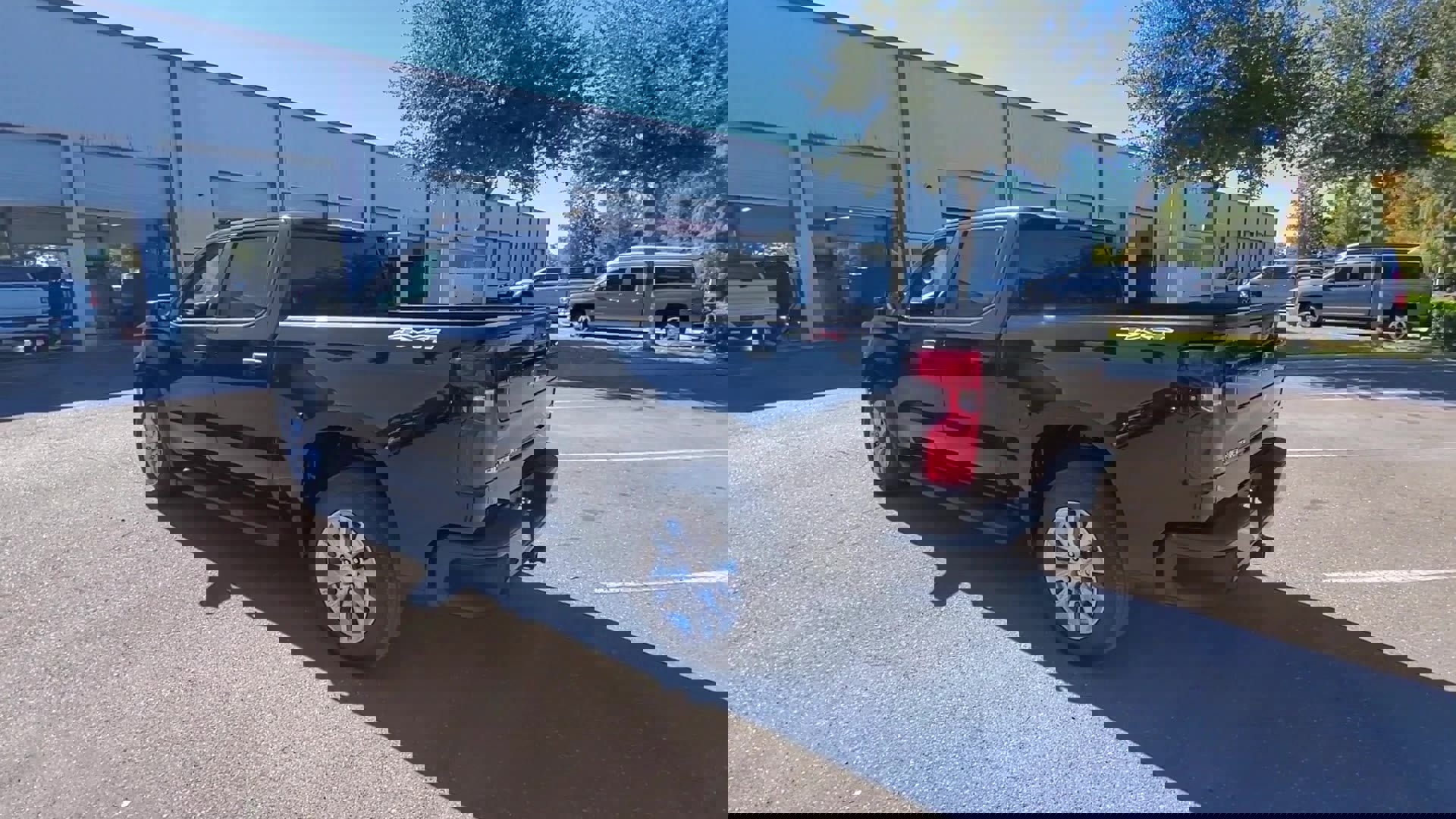 Used 2022 Chevrolet Silverado 1500 Custom w/ Safety Confidence Package image 40