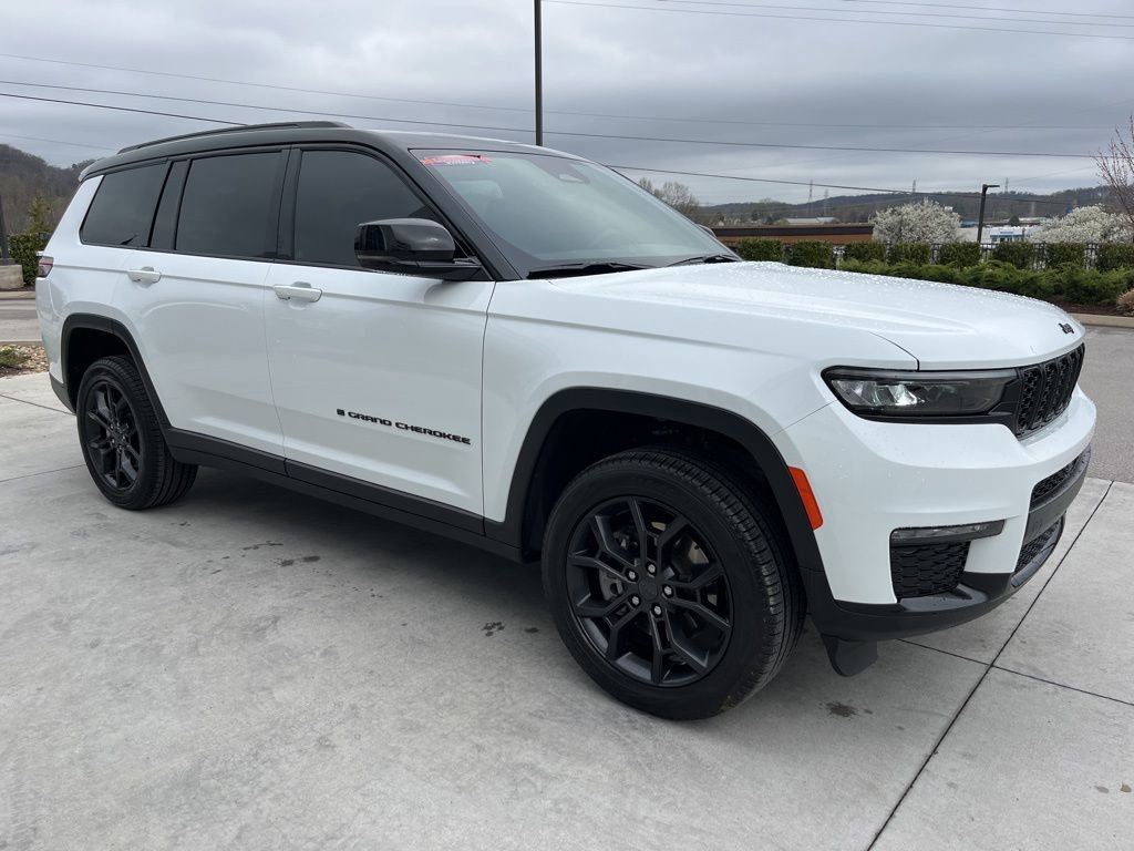 New 2025 Jeep Grand Cherokee L Limited image 33