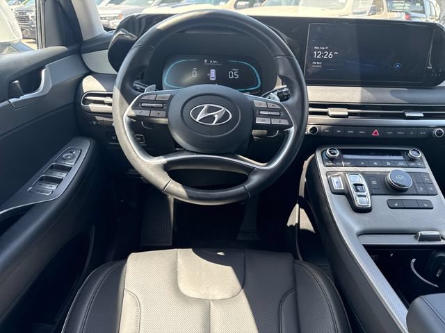 Used 2025 Hyundai Palisade SEL FWD image 13