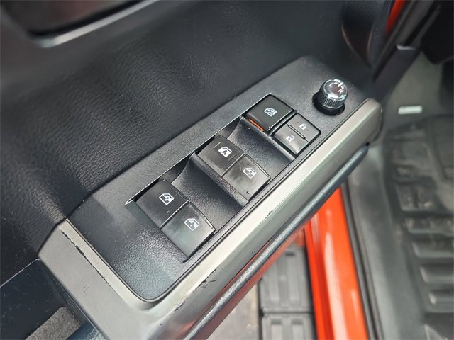 Used 2018 Toyota Tacoma SR5 image 14