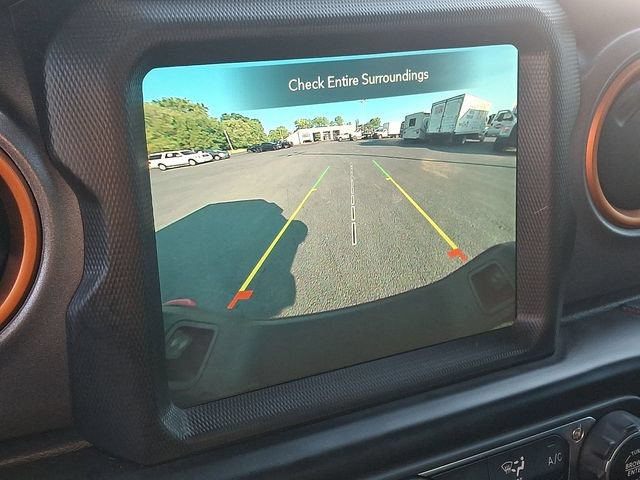 Used 2022 Jeep Gladiator Mojave w/ LED Lighting Group AWD/4WD image 4