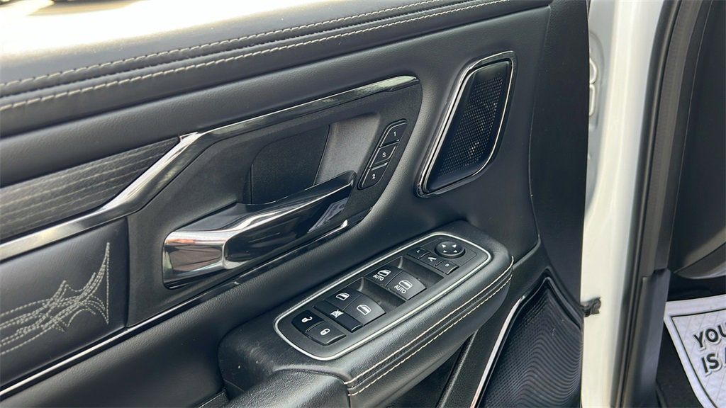 Used 2022 RAM 1500 Limited w/ Night Edition image 10