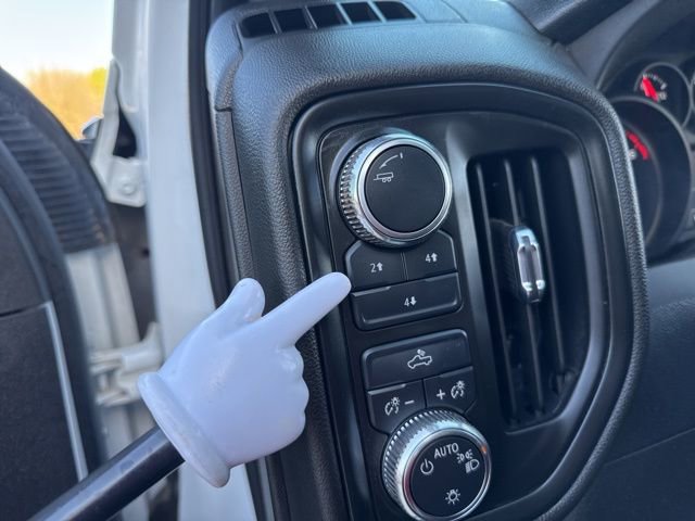 Used 2024 GMC Sierra 2500 Pro w/ Convenience Package image 40