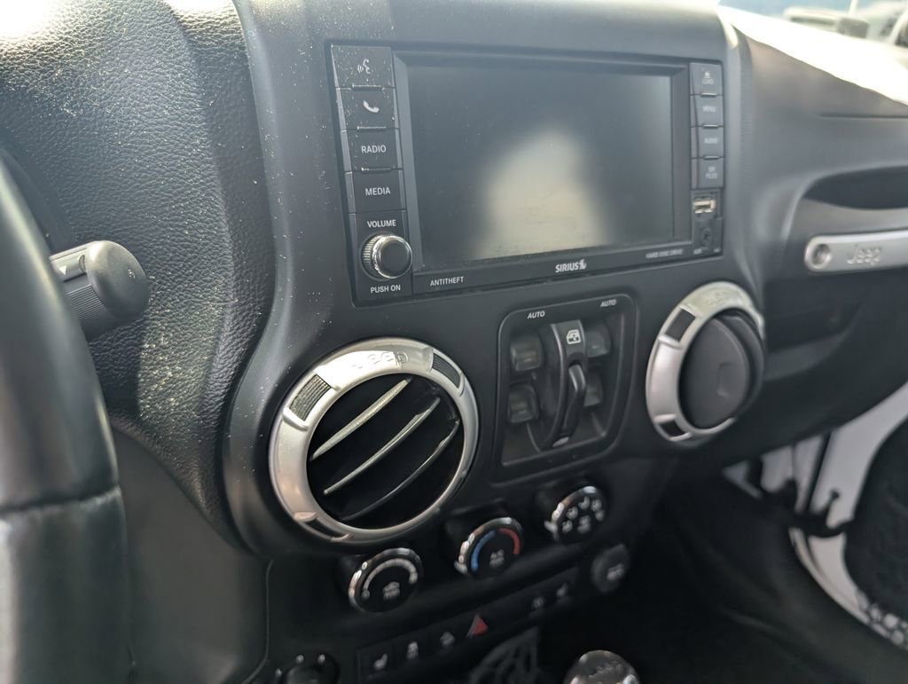 Used 2014 Jeep Wrangler Unlimited Rubicon w/ Dual Top Group AWD/4WD image 14