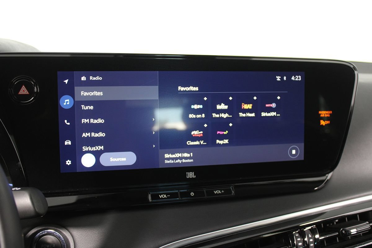 Used 2023 Toyota Mirai w/ Advanced Technology Package RWD image 29