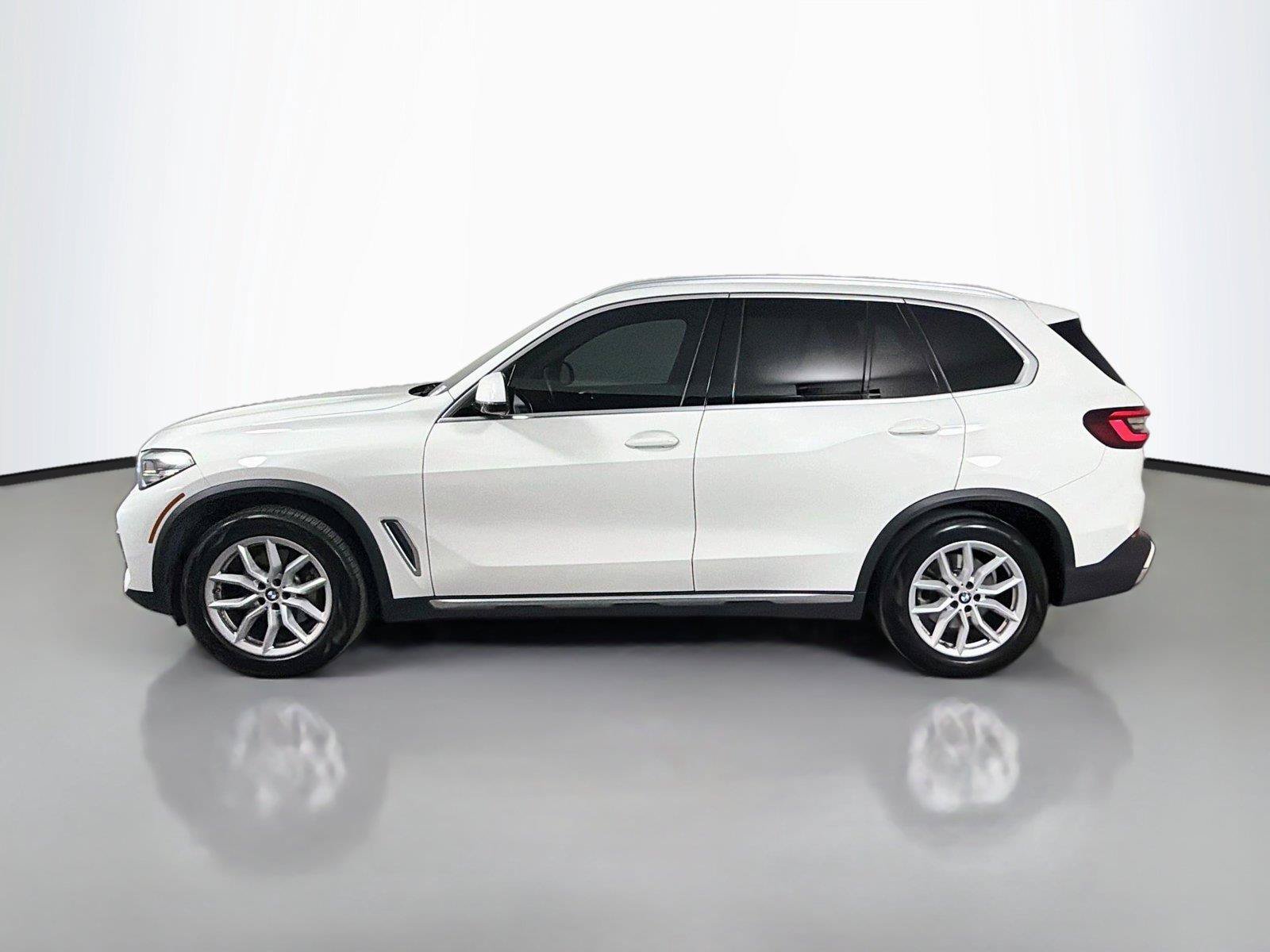 Used 2022 BMW X5 xDrive40i w/ Premium Package AWD/4WD image 8
