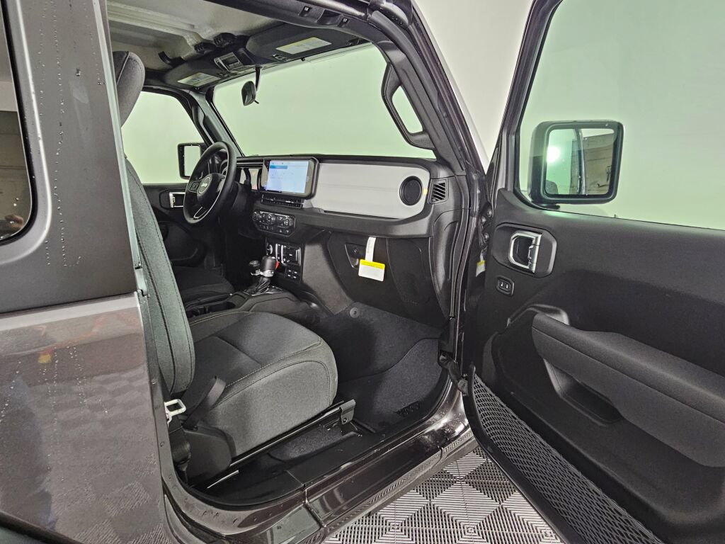 New 2026 Jeep Wrangler Sport AWD/4WD image 32
