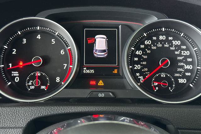 Used 2021 Volkswagen GTI SE FWD image 28