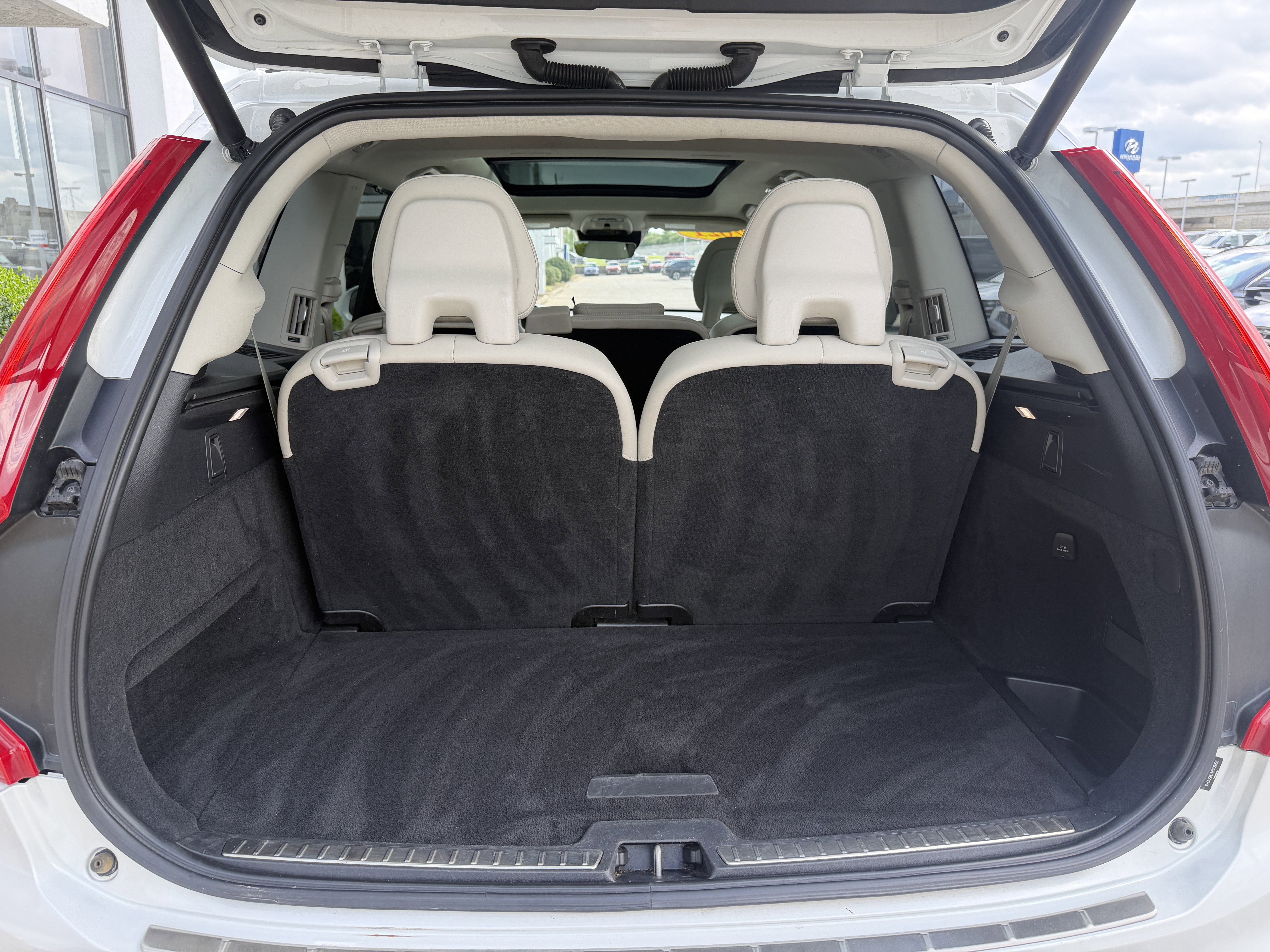 Used 2021 Volvo XC90 T6 Inscription w/ Advanced Package AWD/4WD image 11