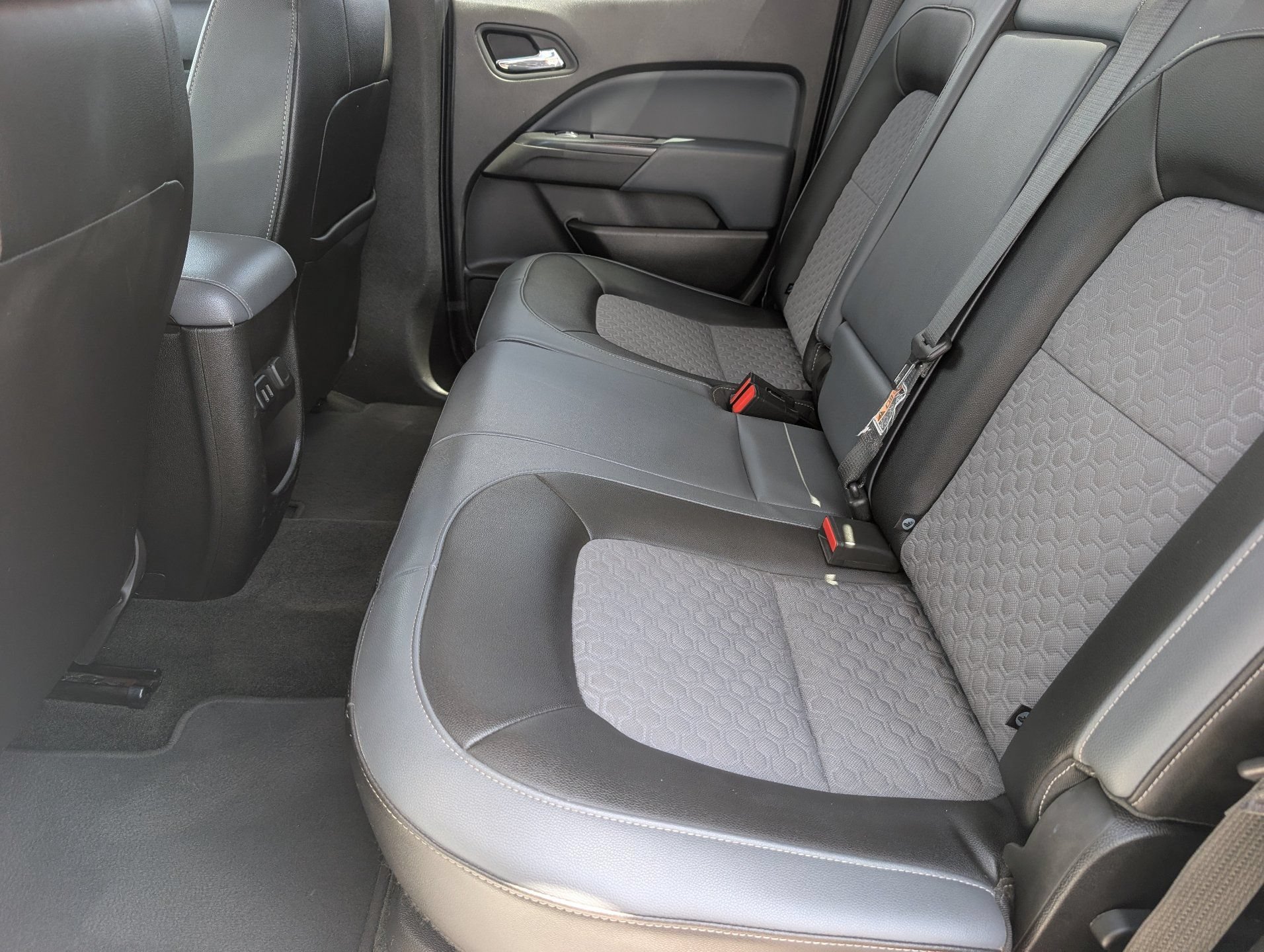 Certified 2018 Chevrolet Colorado Z71 AWD/4WD image 16