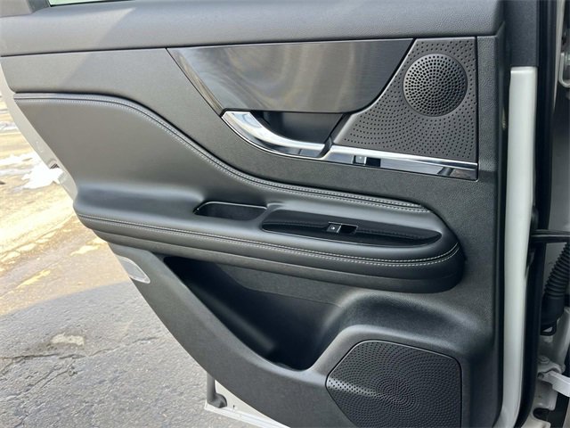 Used 2023 Lincoln Corsair AWD w/ Equipment Group 101A image 18