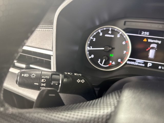 Used 2024 Mitsubishi Outlander SE AWD/4WD image 15